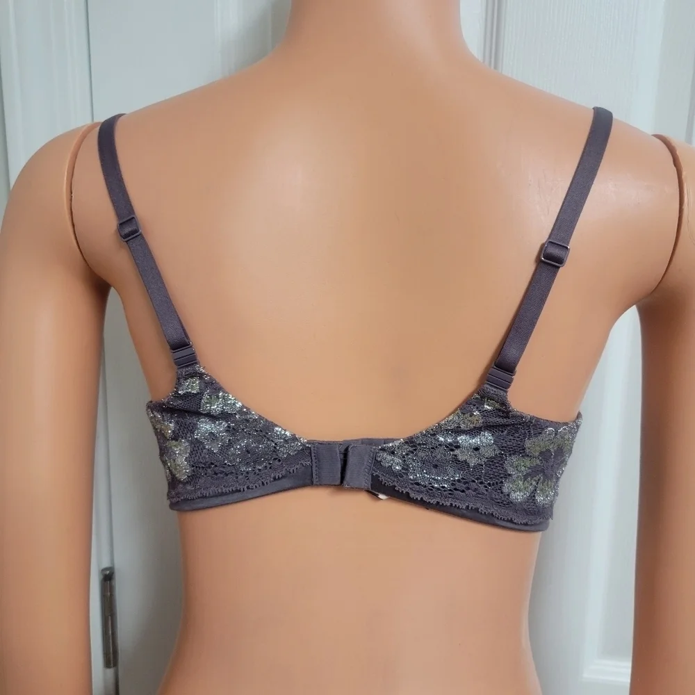 Victoria's Secret Body By Victoria Perfect Shape  Lace & Sparkle Bra Size 34C.